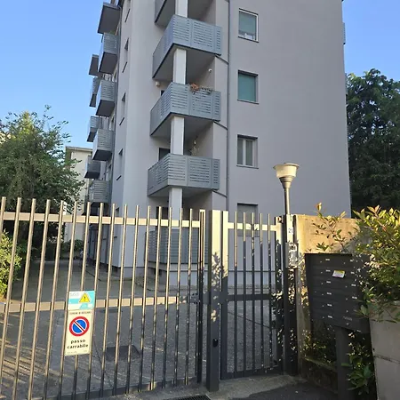 Bergamoinluxe בית הארחה